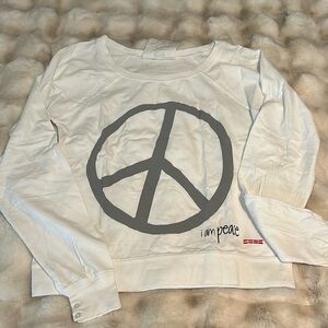 White peace sweater
